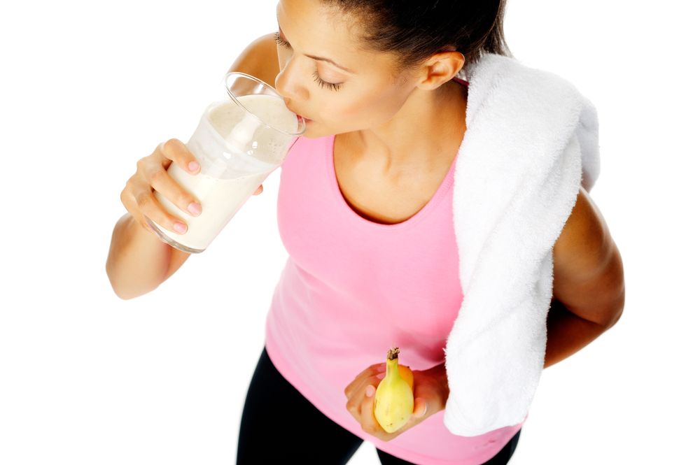 What Should I Eat and Drink After I Exercise?