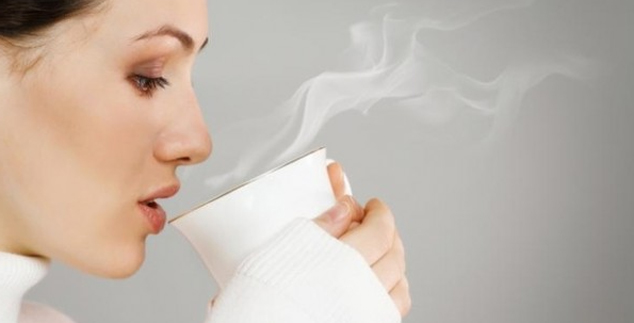 5 Reasons To Drink Warm Water In The Mornings
